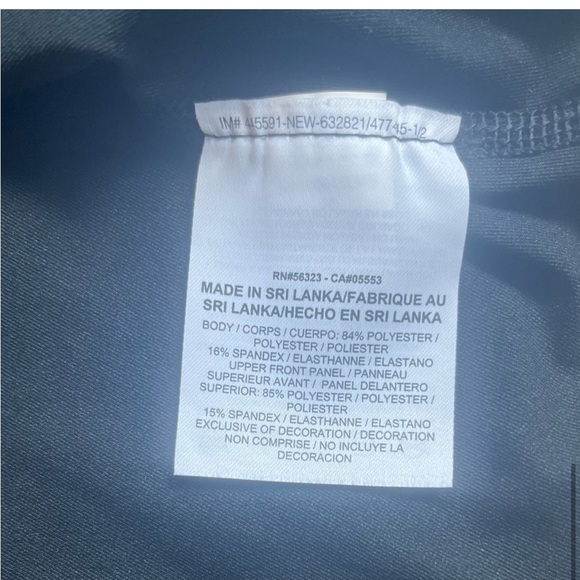 Nike PRO Hypercool Training Top - Picture 11 of 12